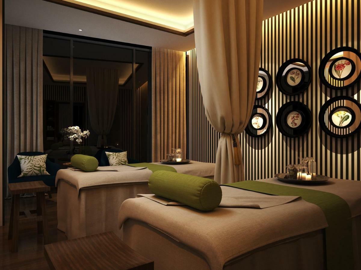 Maximilan Danang Beach Hotel Zewnętrze zdjęcie
