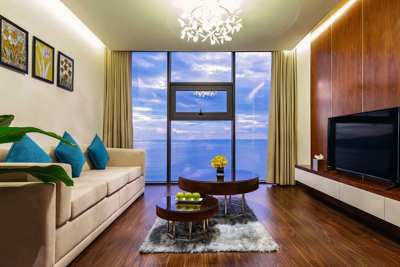 Maximilan Danang Beach Hotel Zewnętrze zdjęcie